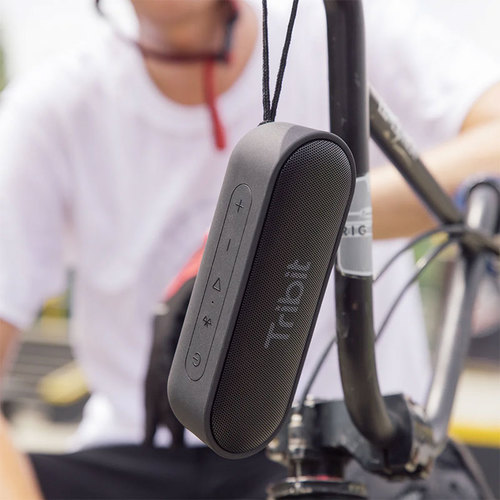 רמקול נייד Tribit XSound Go עם מבנה קומפקטי שחור – תמונה 4